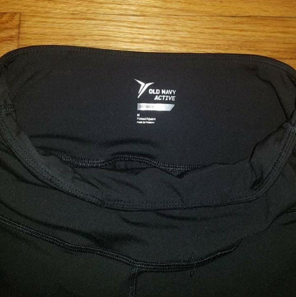 Old Navy Active Fit cropped leggings